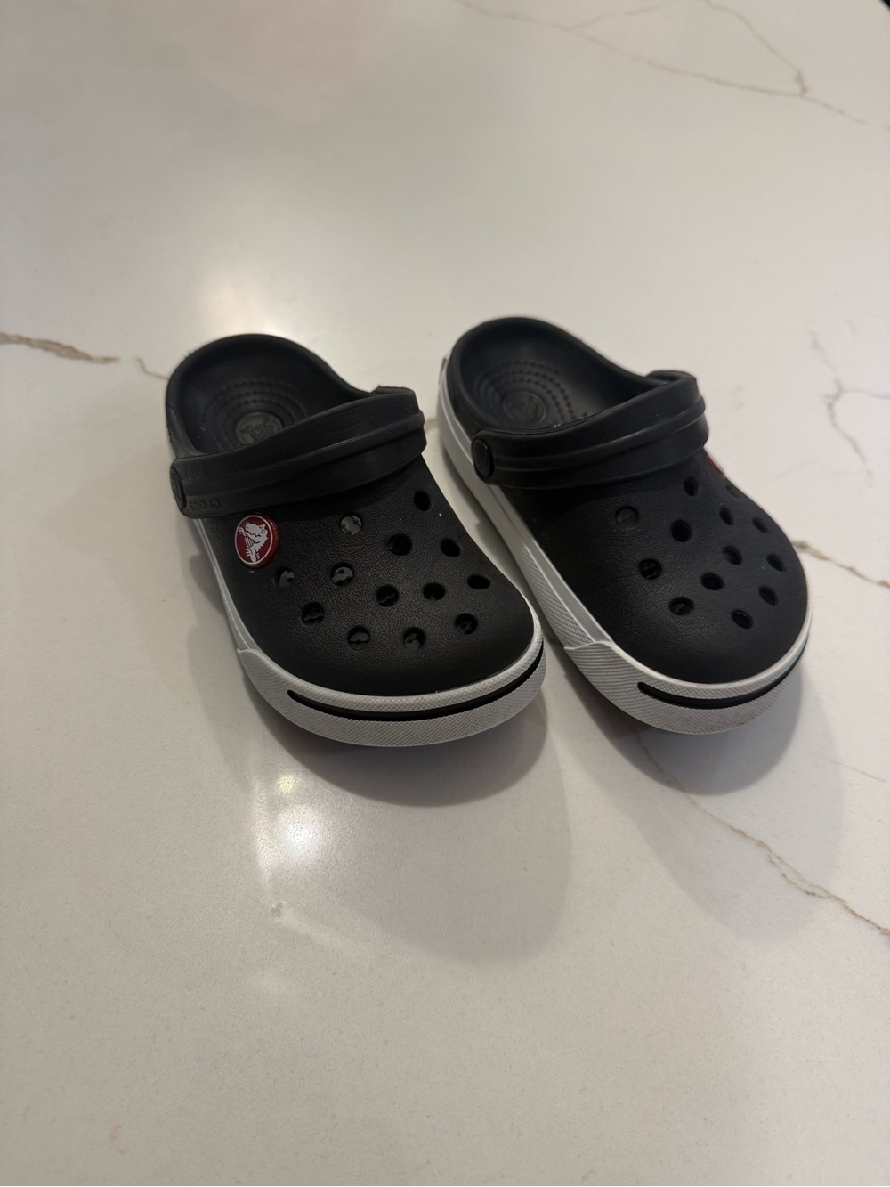 CROCS Kids Black and White Clog Sandals| Size C8/9 - Picture 2 of 8